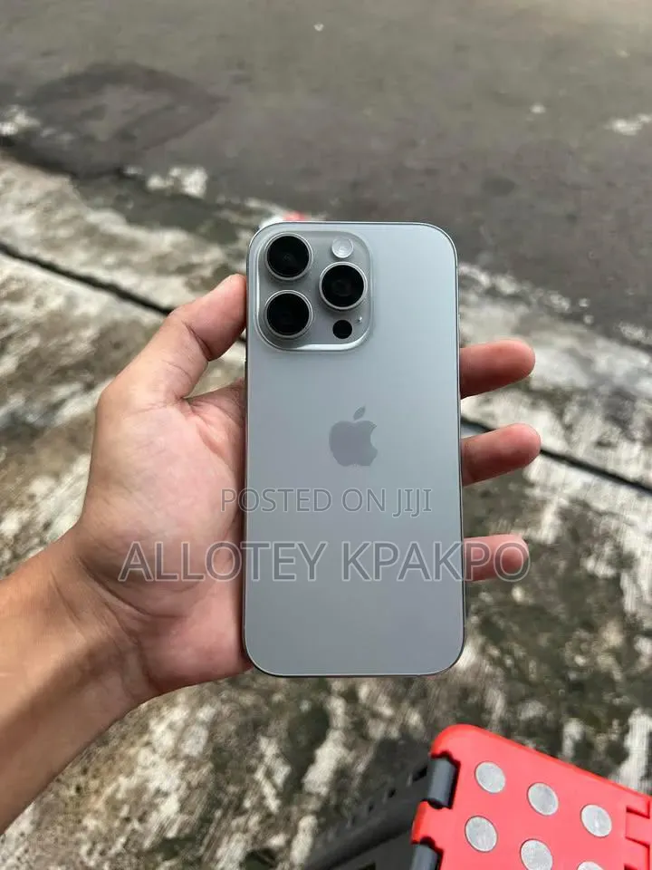 Apple iPhone 15 Pro Max 256 GB Silver