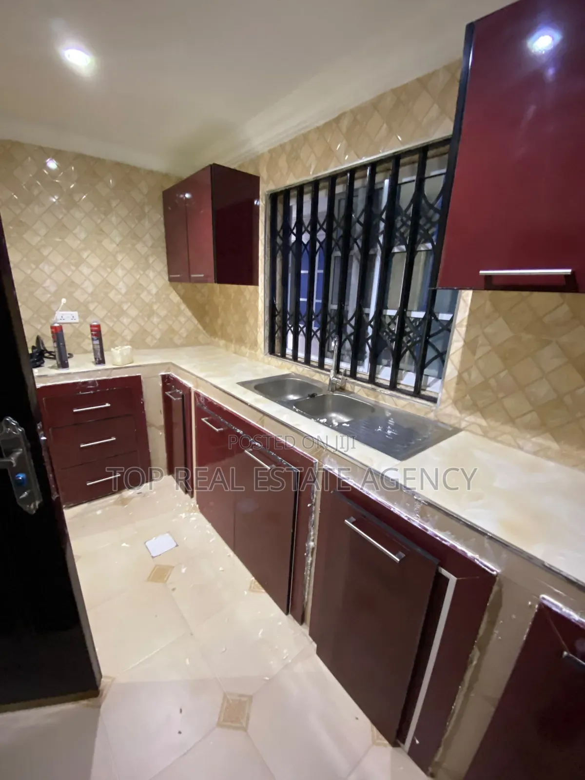 2bdrm Apartment in Ablekuma Kfc, Pentecost for rent