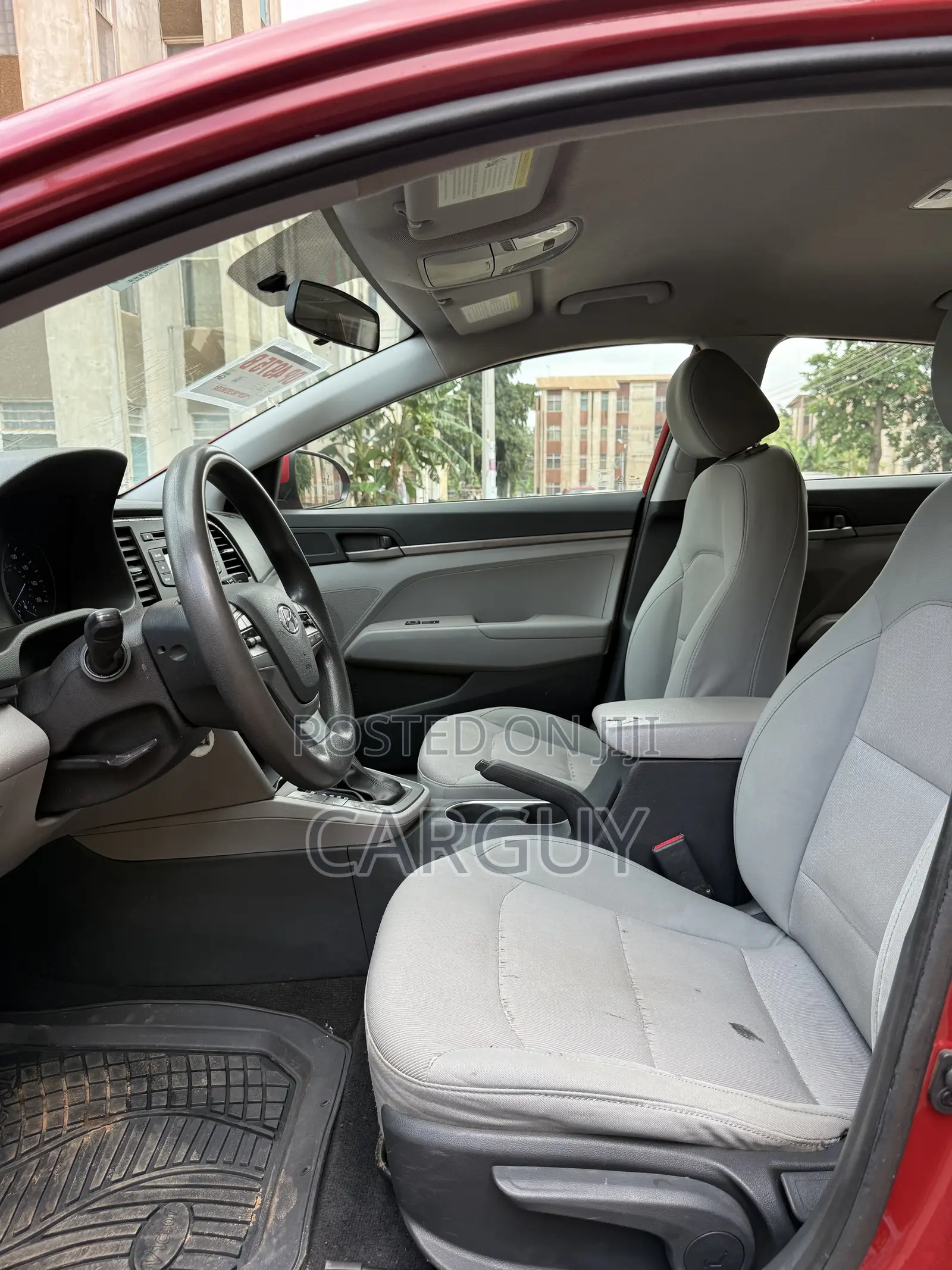 Hyundai Elantra SE Sedan FWD (2.0L 4cyl 6M) 2017 Red