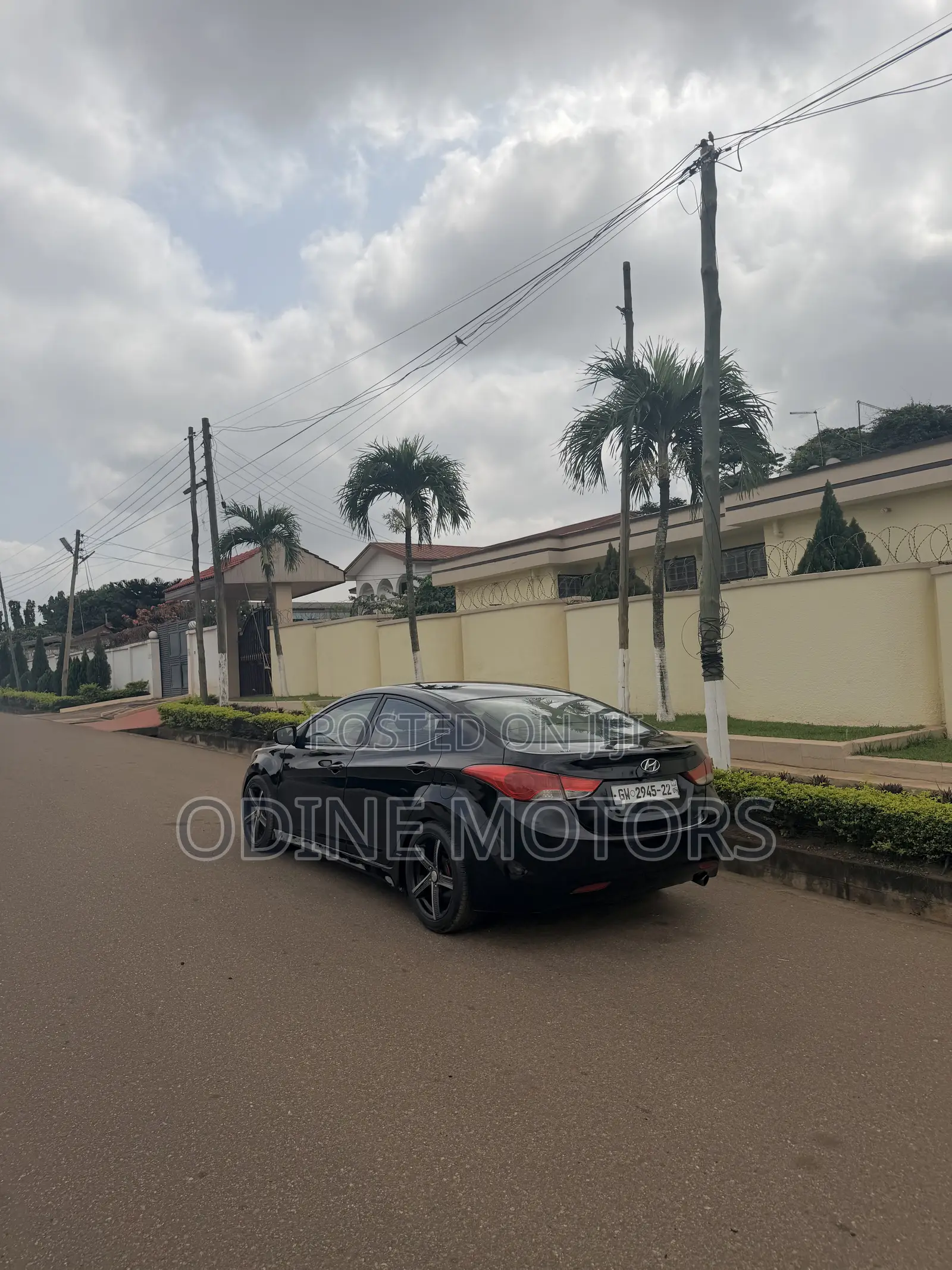 Hyundai Avante 2013 Black