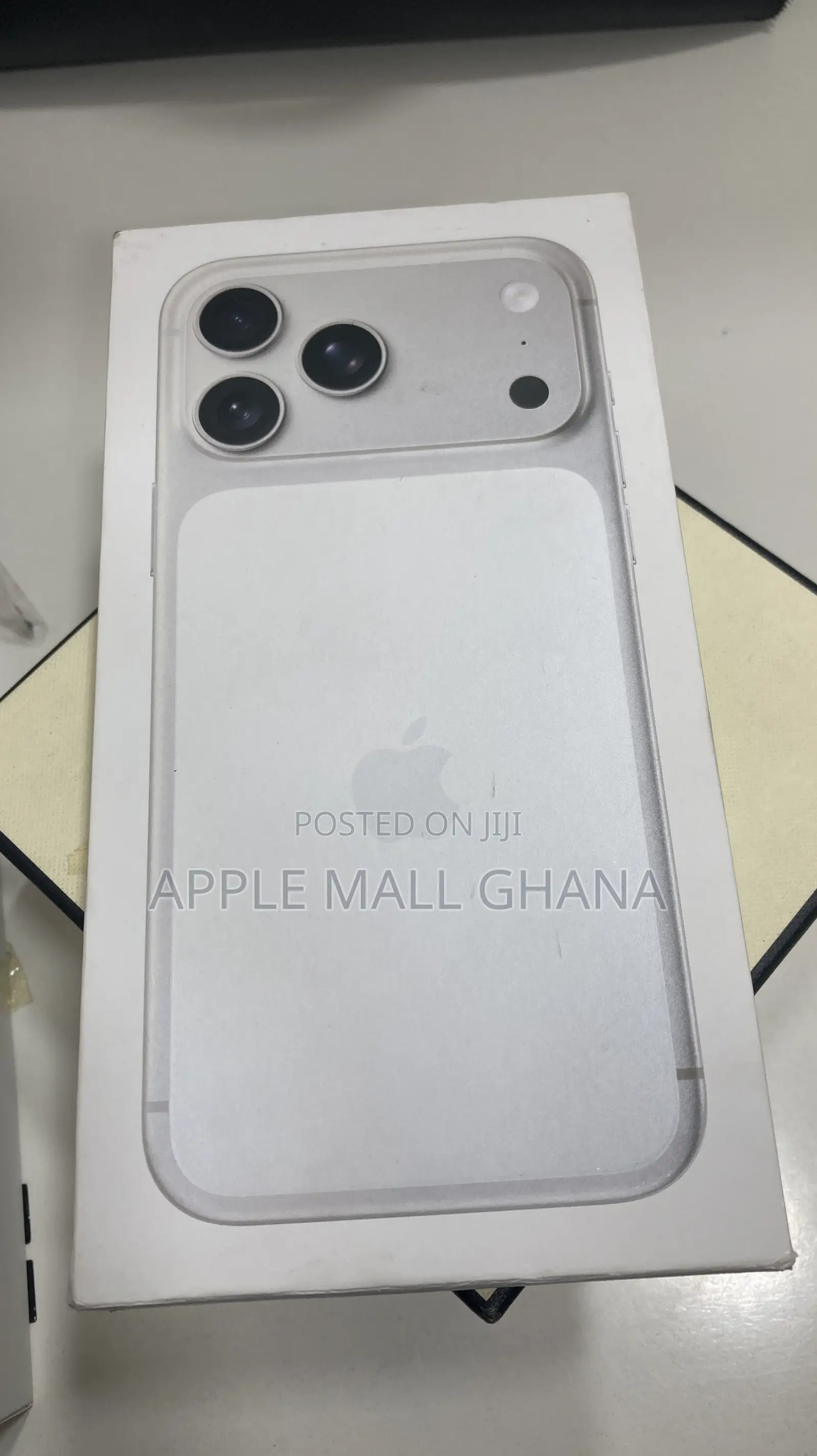 New Apple iPhone 17 Pro Max 256 GB Blue