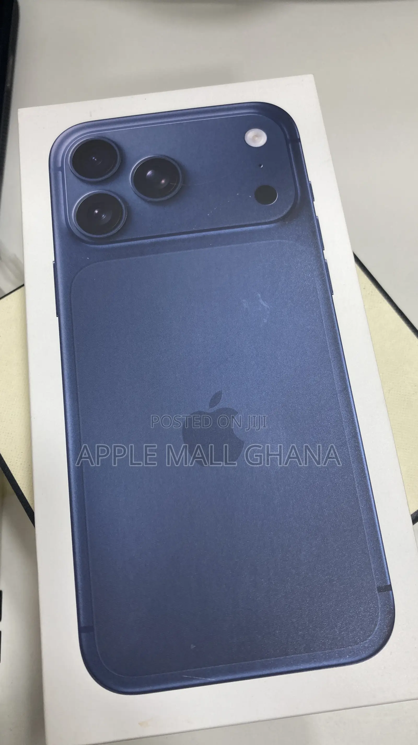 New Apple iPhone 17 Pro Max 256 GB Blue