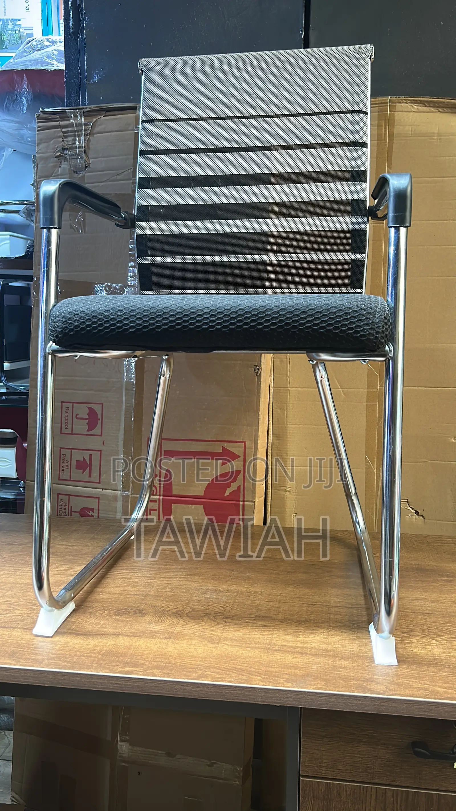 Economic Pulpit Chair