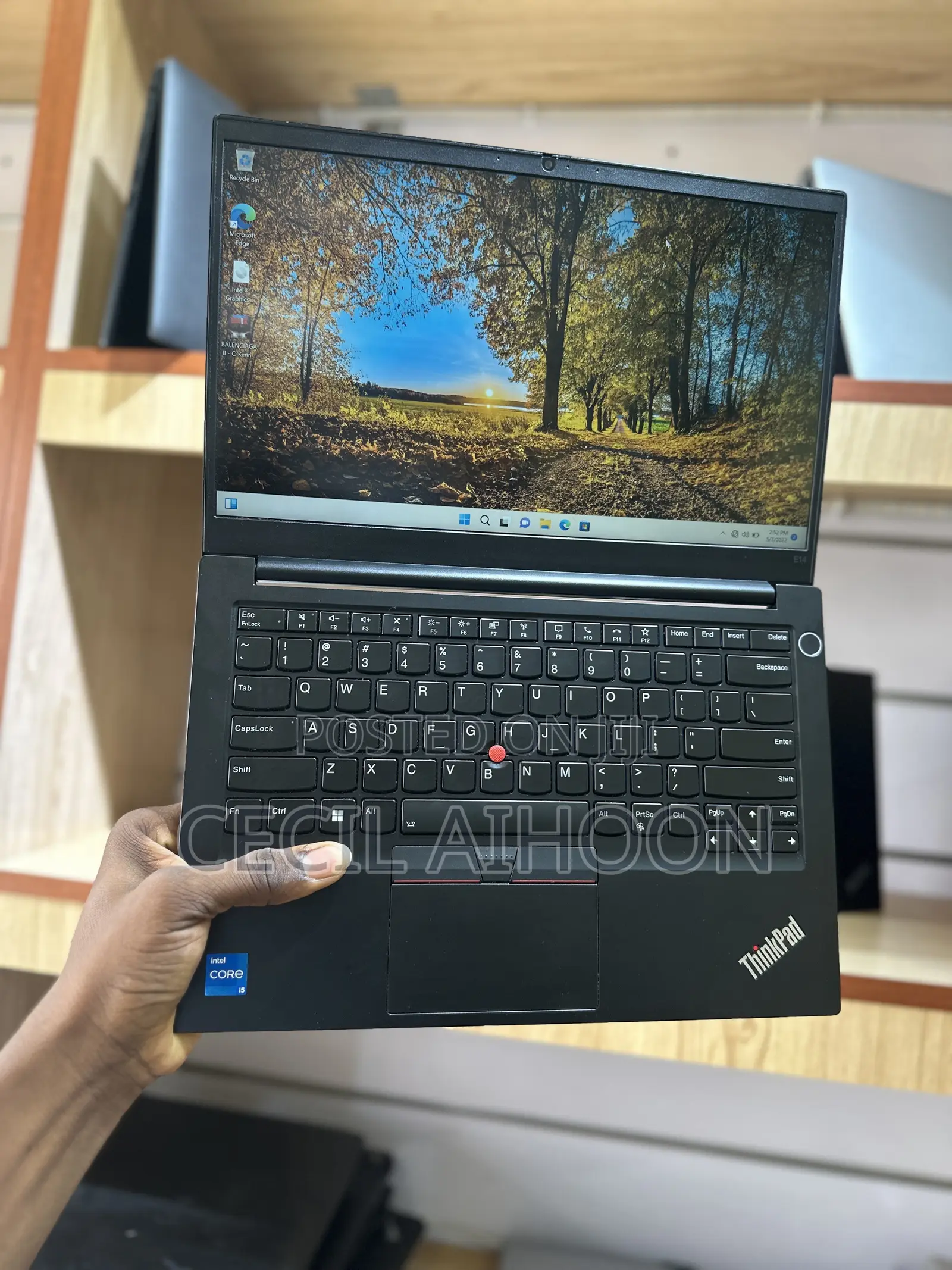 Laptop Lenovo ThinkPad E14 Gen 2 8GB Intel Core i5 SSD 256GB