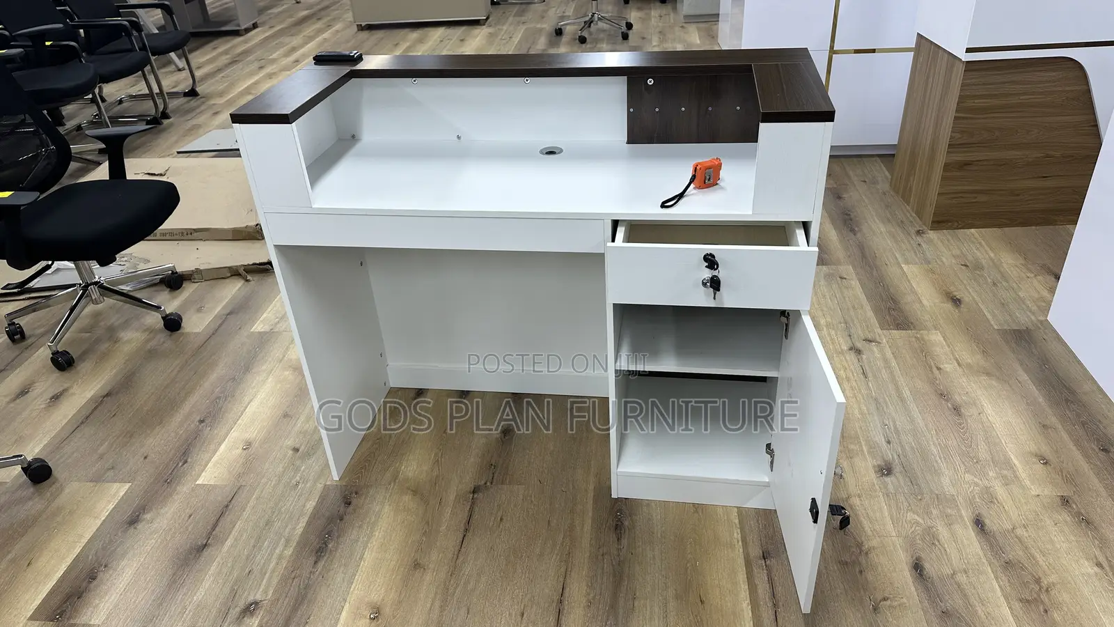 Front Receptionist Desk