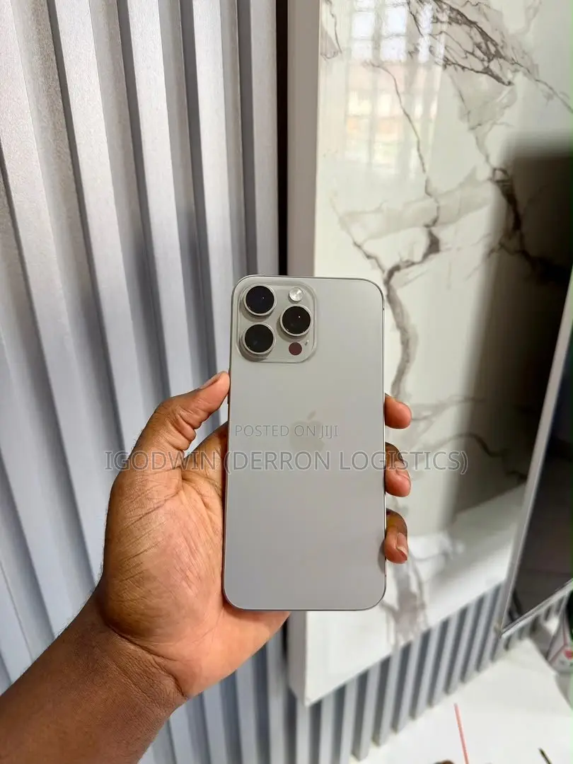 Apple iPhone 15 Pro Max 256 GB