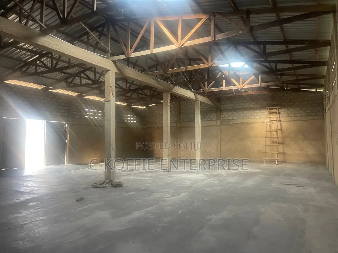 Newly Built 600 SQM Warehouse at Dansoman for Rent