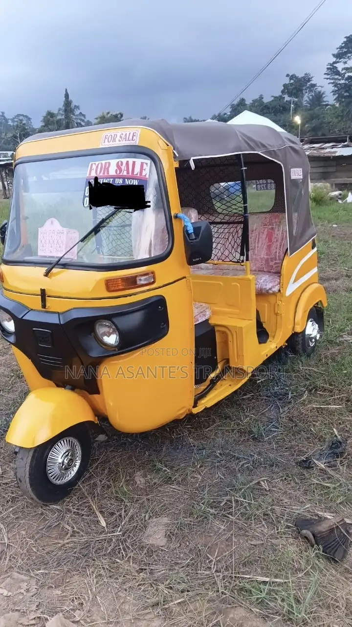 Bajaj RE 2022 Yellow