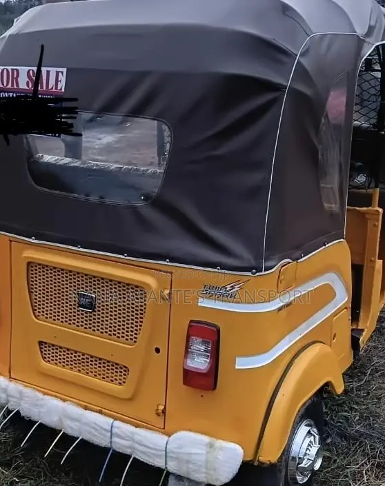 Bajaj RE 2022 Yellow