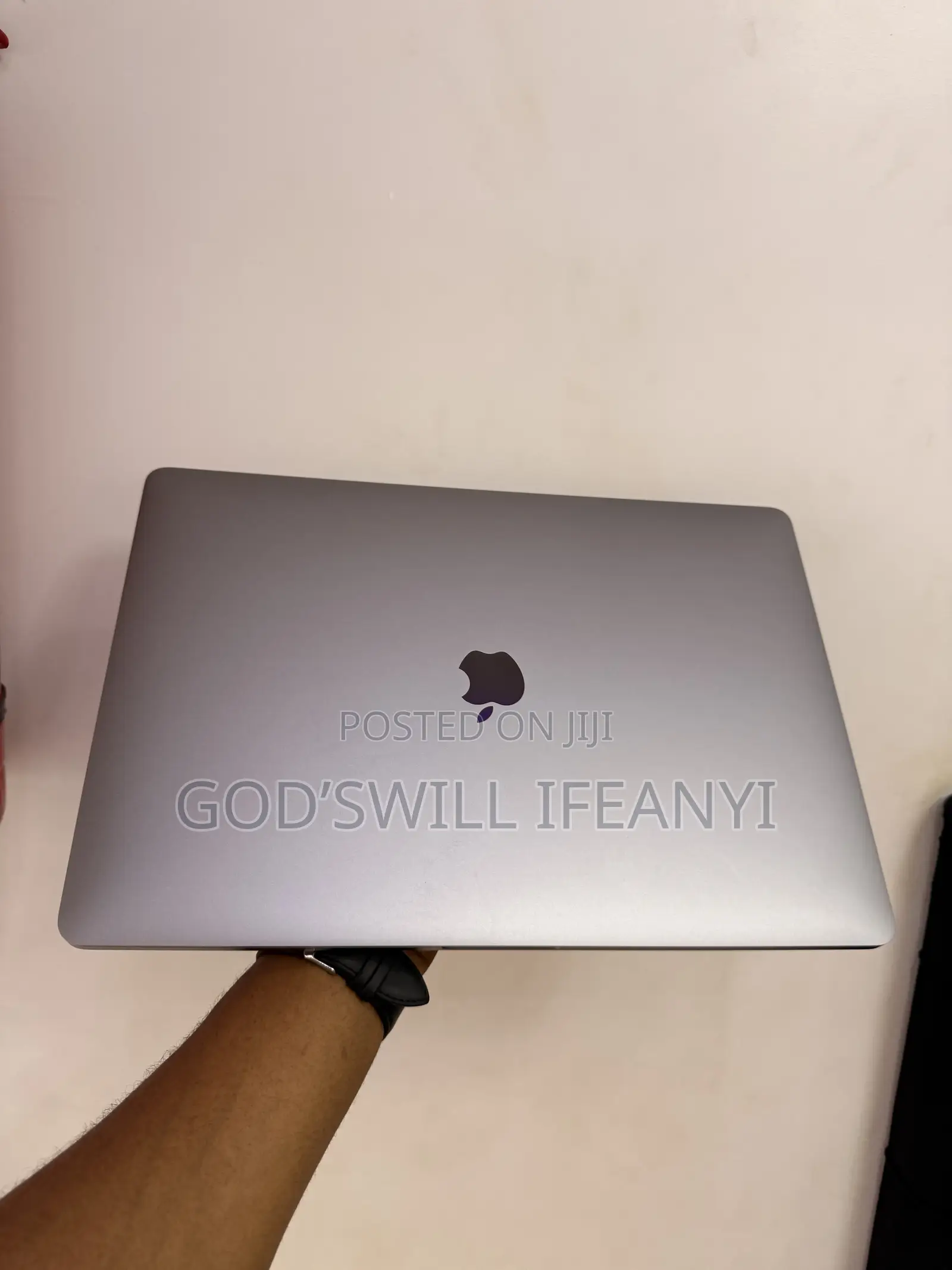 Laptop Apple MacBook Pro 2019 16GB Intel Core i7 SSD 256GB
