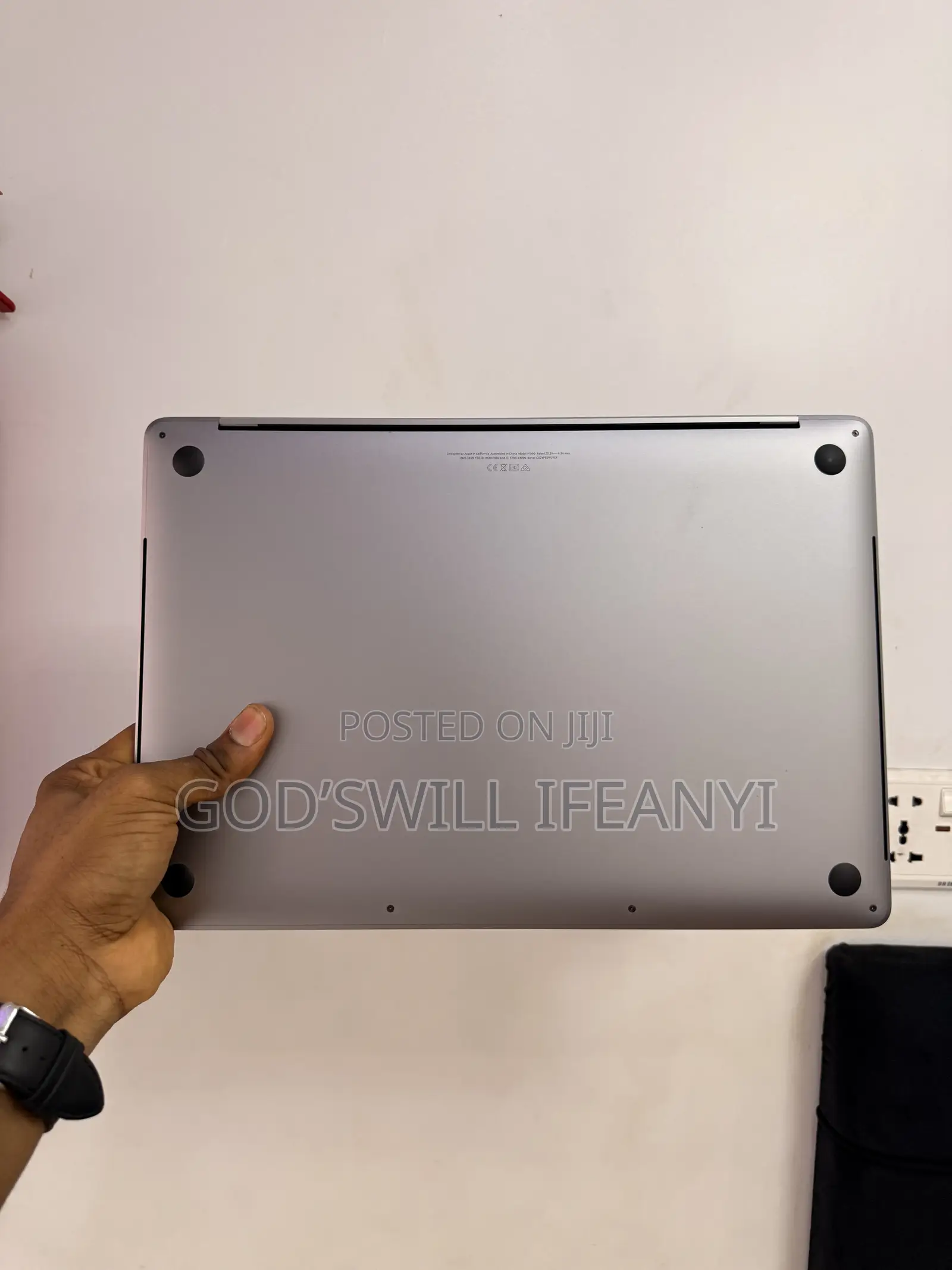 Laptop Apple MacBook Pro 2019 16GB Intel Core i7 SSD 256GB