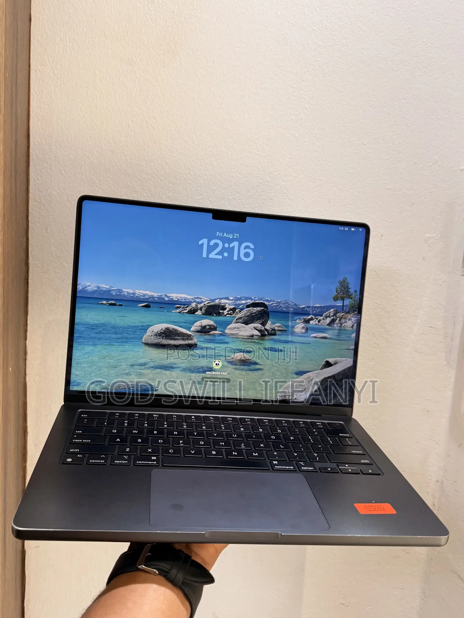 Laptop Apple MacBook Pro 2023 M3 Pro 18GB Apple M3 Pro SSD 512GB