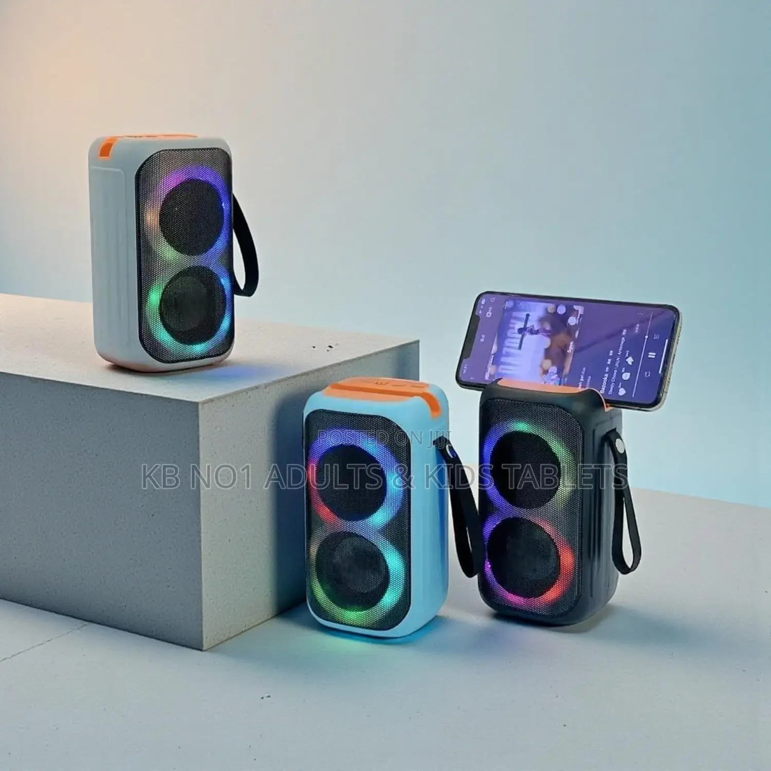 Portable Wireless Bluetooth Speaker With RGB Lighting 7W Powerful Bass