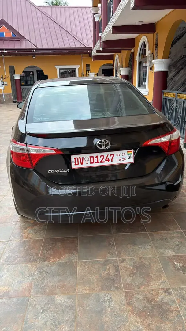 Toyota Corolla 2016 Black