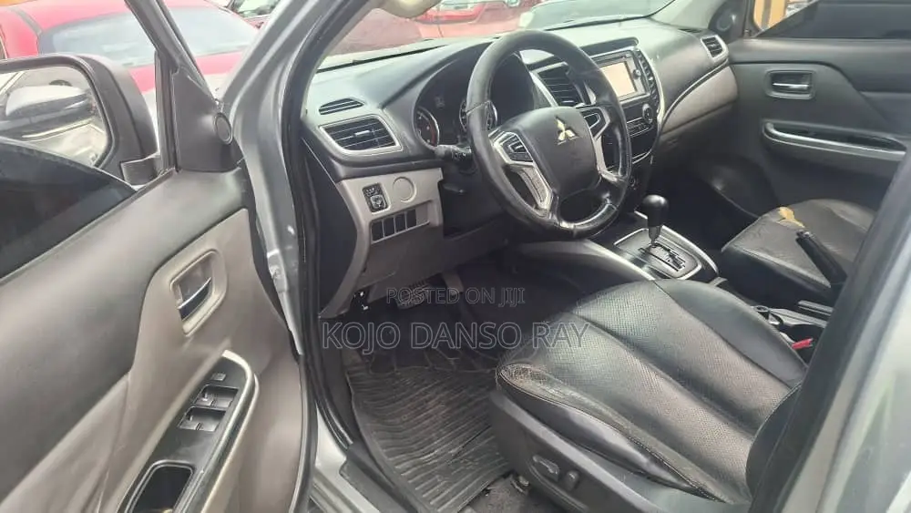 Mitsubishi L200 Double Cab 2.4 154hp 4WD 2017 Silver