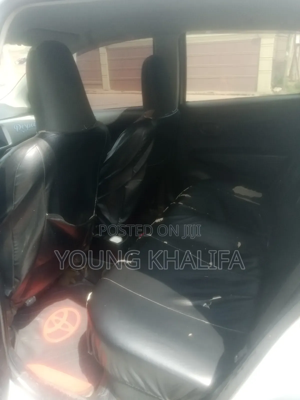 Toyota Vitz 2012 Silver