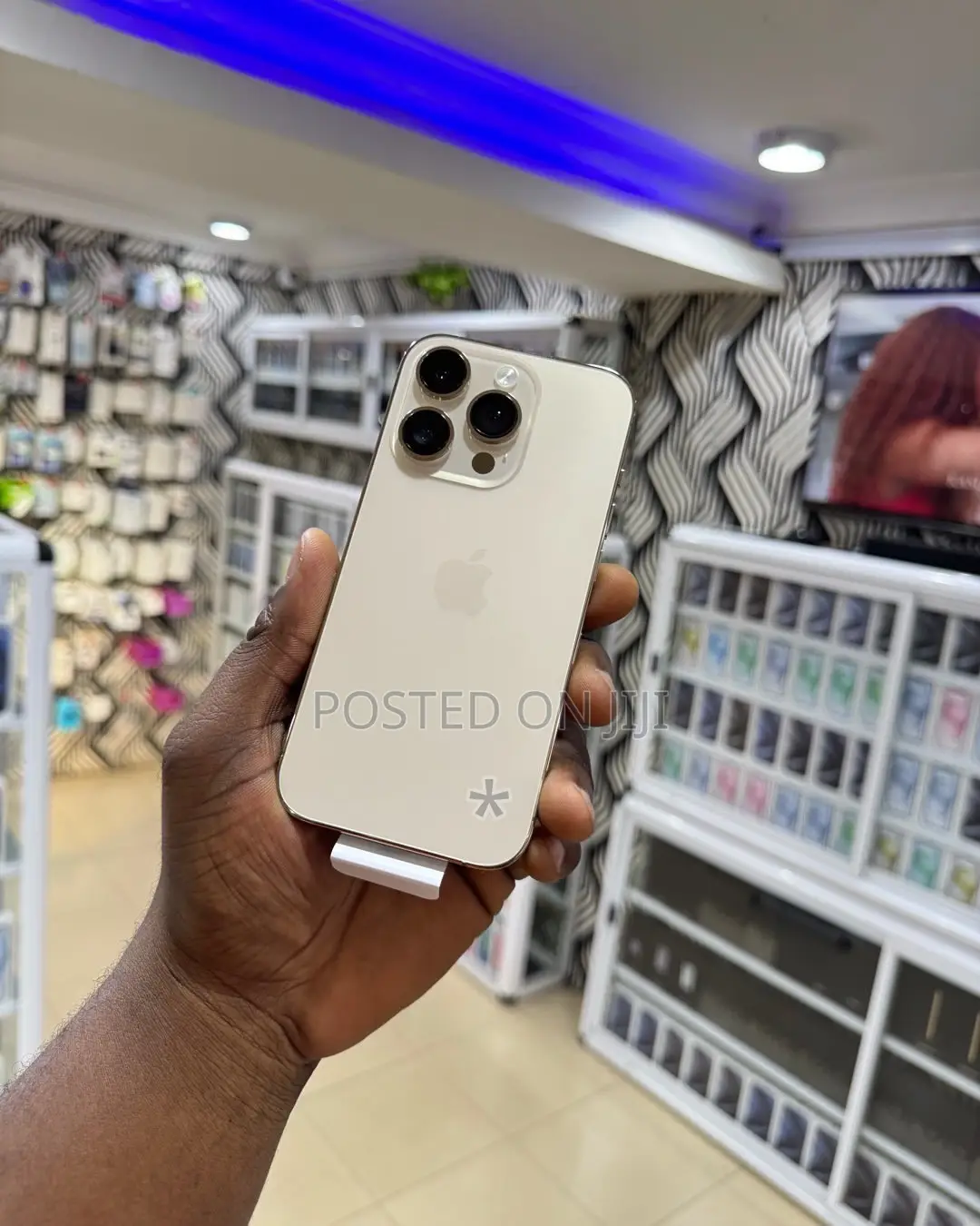 Apple iPhone 16 Pro Max 256 GB Gold