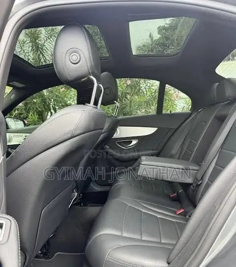 Mercedes-Benz C300 2020 Black