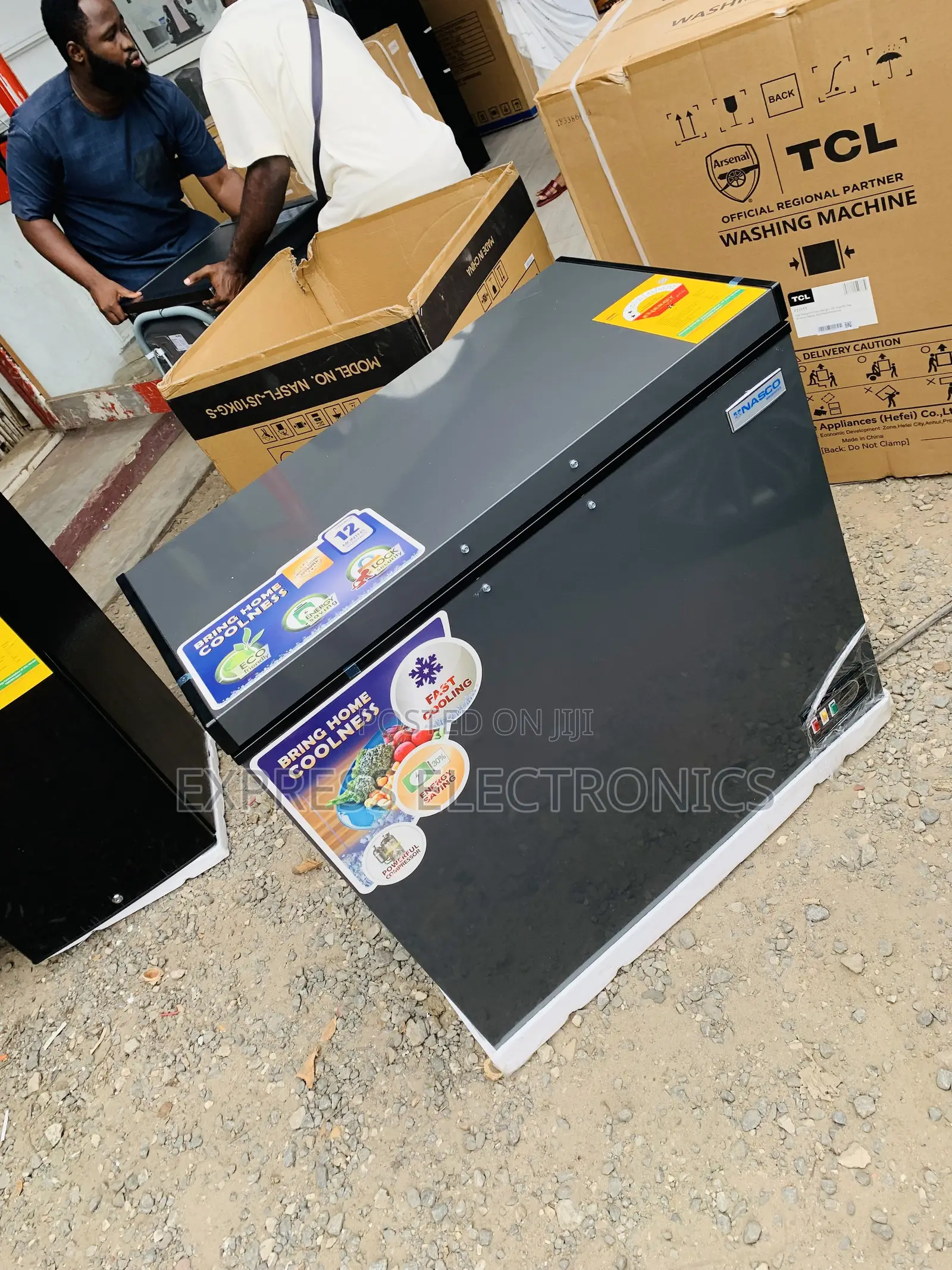 Shop the New Nasco NAS-250FL Chest Freezer - 200 Litres Silver