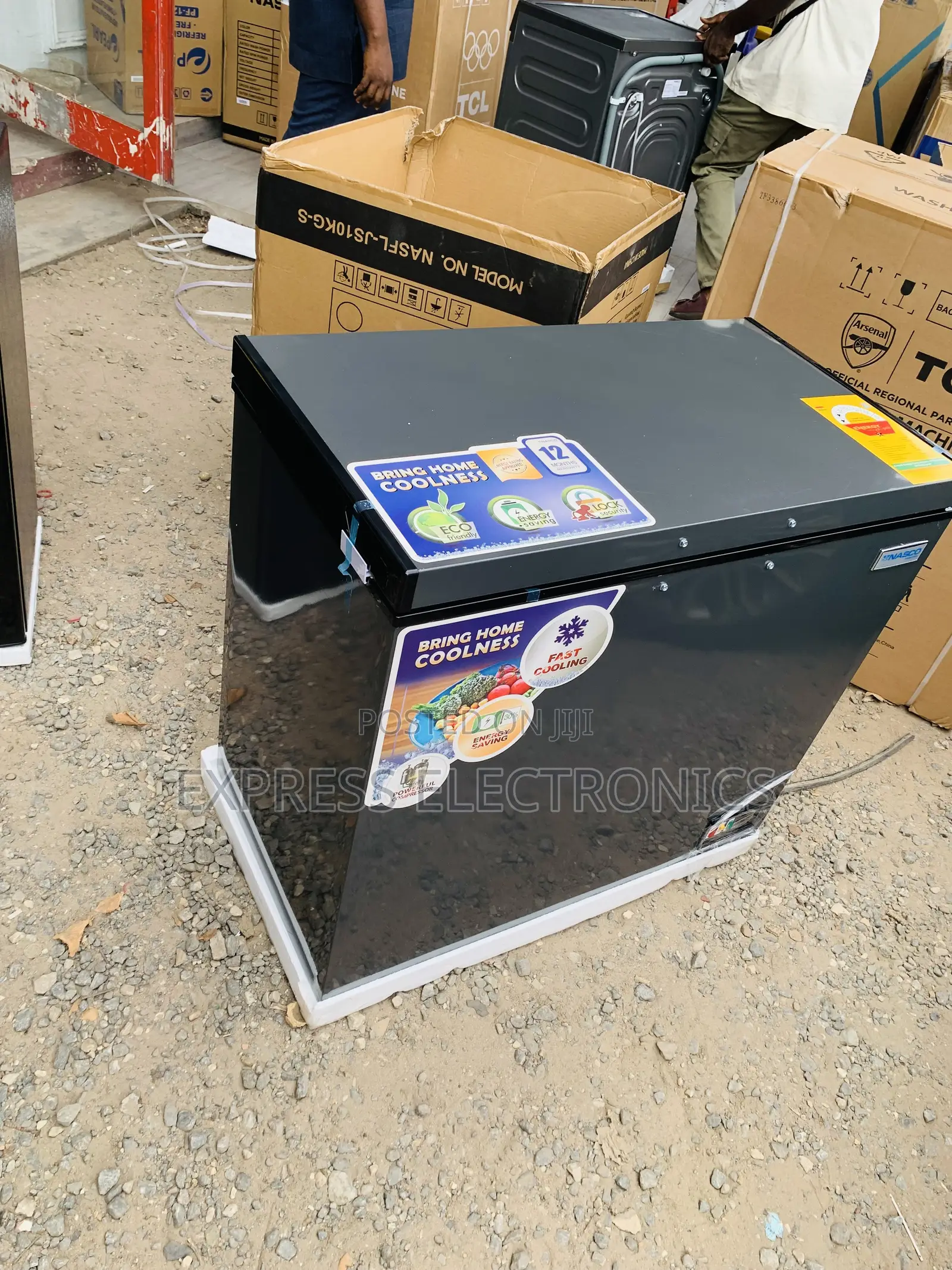 Limited Stock Nasco NAS-250FL Chest Freezer - 200 Litres Silver