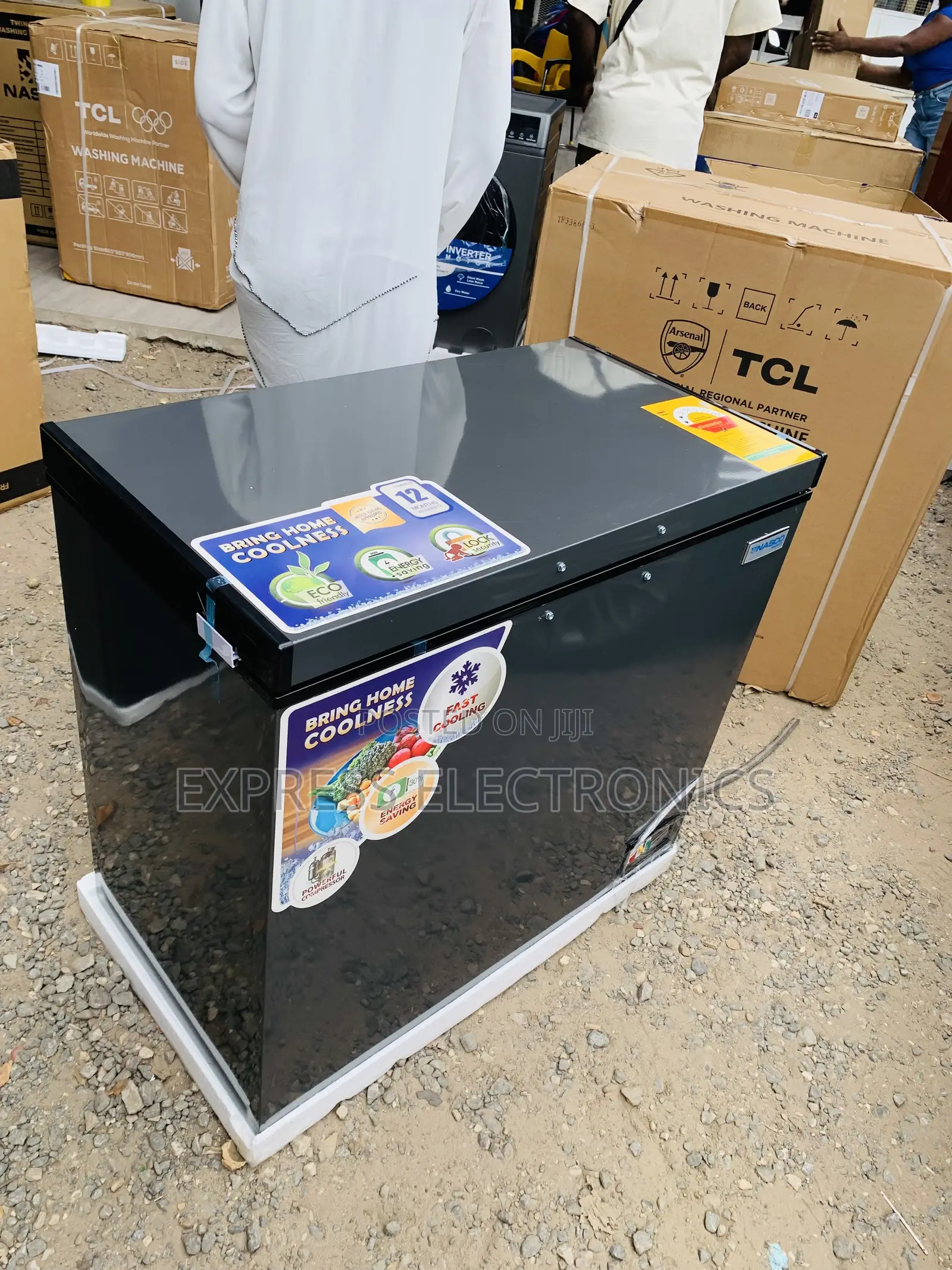 Limited Stock Nasco NAS-250FL Chest Freezer - 200 Litres Silver
