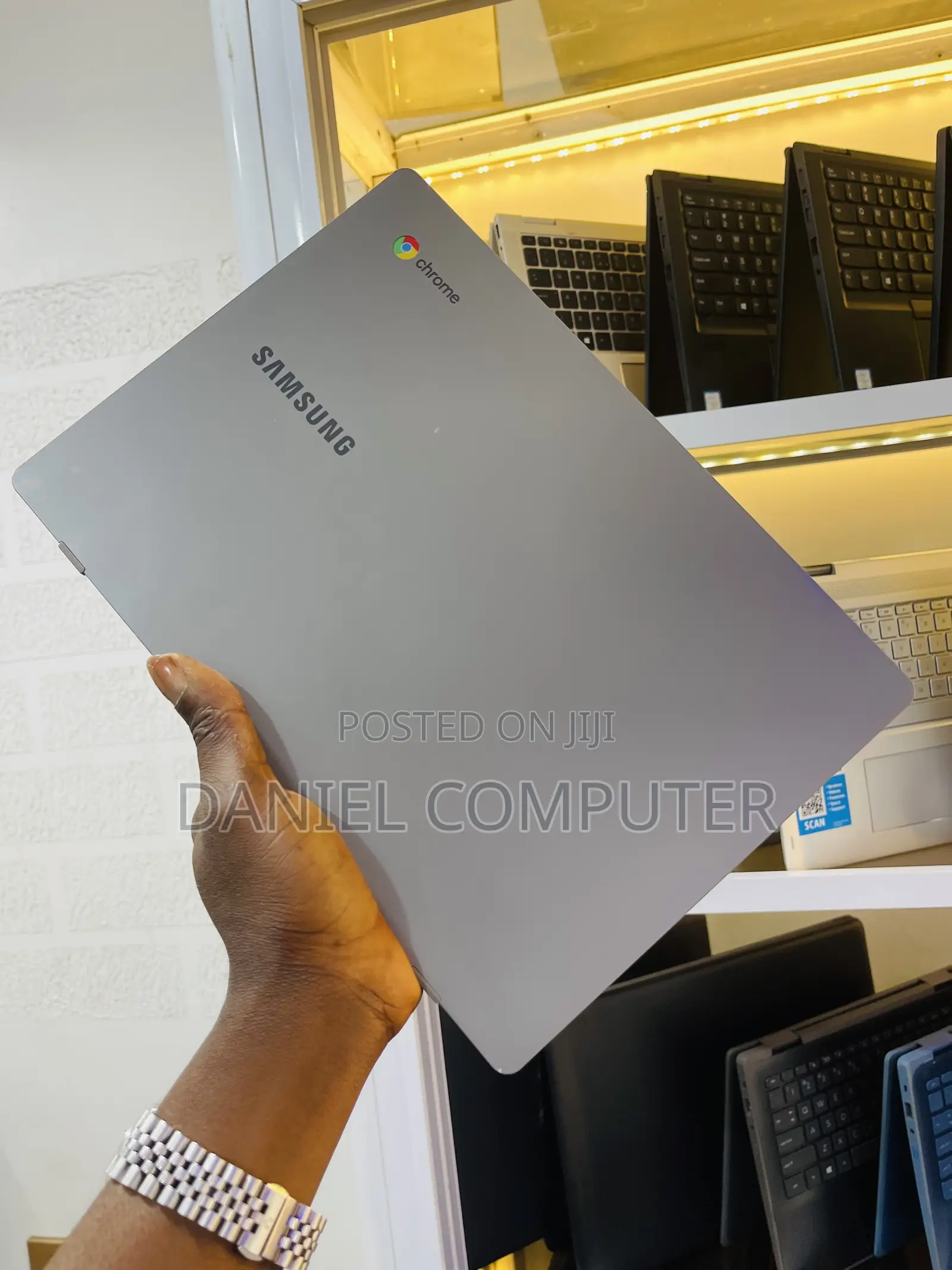 Laptop Samsung Chromebook 3 11 2GB Intel Celeron SSD 32GB