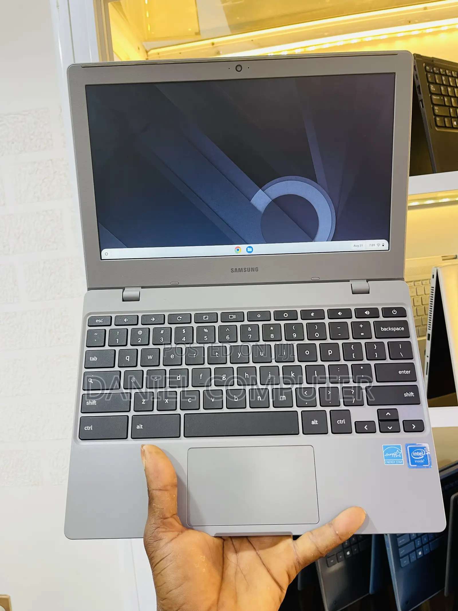 Laptop Samsung Chromebook 3 11 2GB Intel Celeron SSD 32GB
