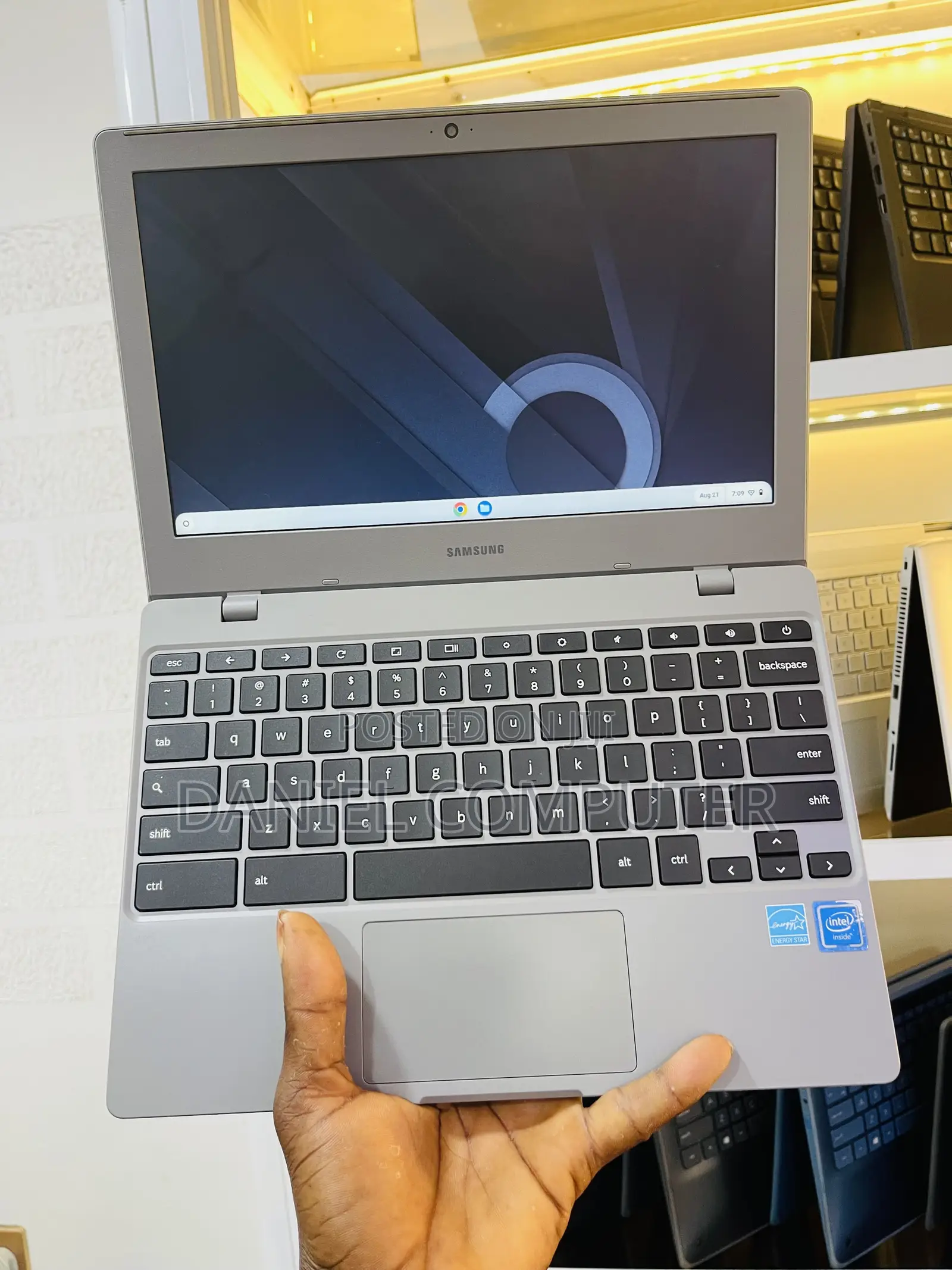 Laptop Samsung Chromebook 3 11 2GB Intel Celeron SSD 32GB