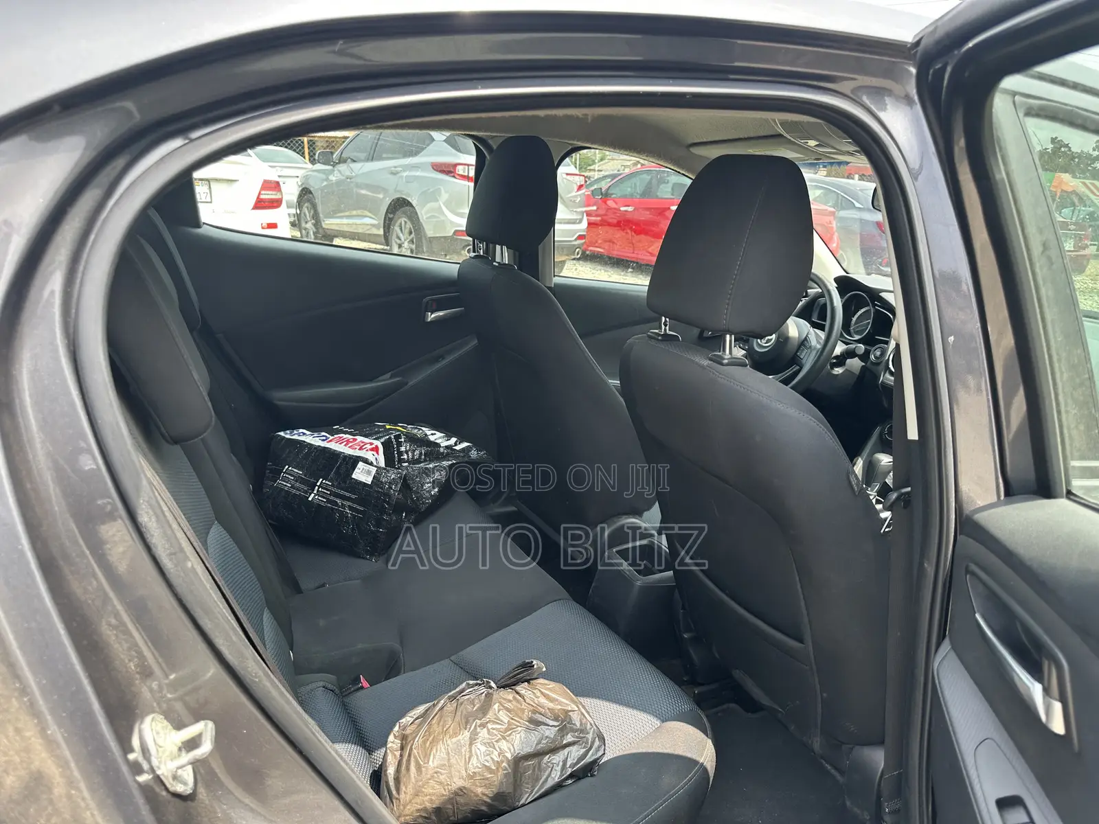 Toyota Yaris iA 1.5 FWD 2019 Gray
