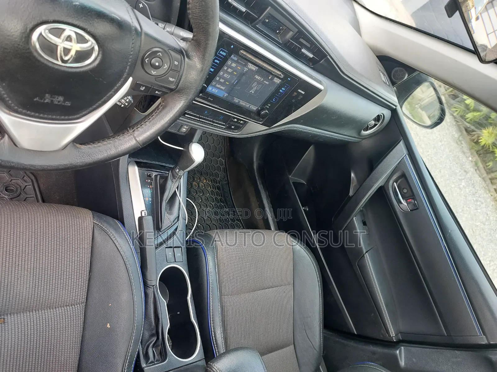 Toyota Corolla 2017 Blue