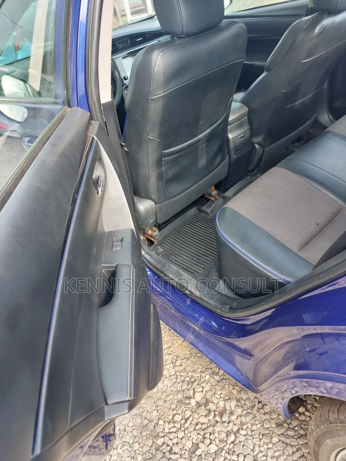 Toyota Corolla 2017 Blue