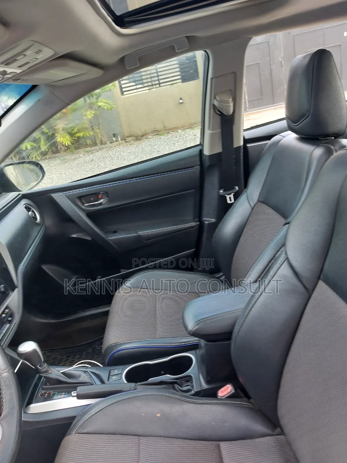 Toyota Corolla 2017 Blue