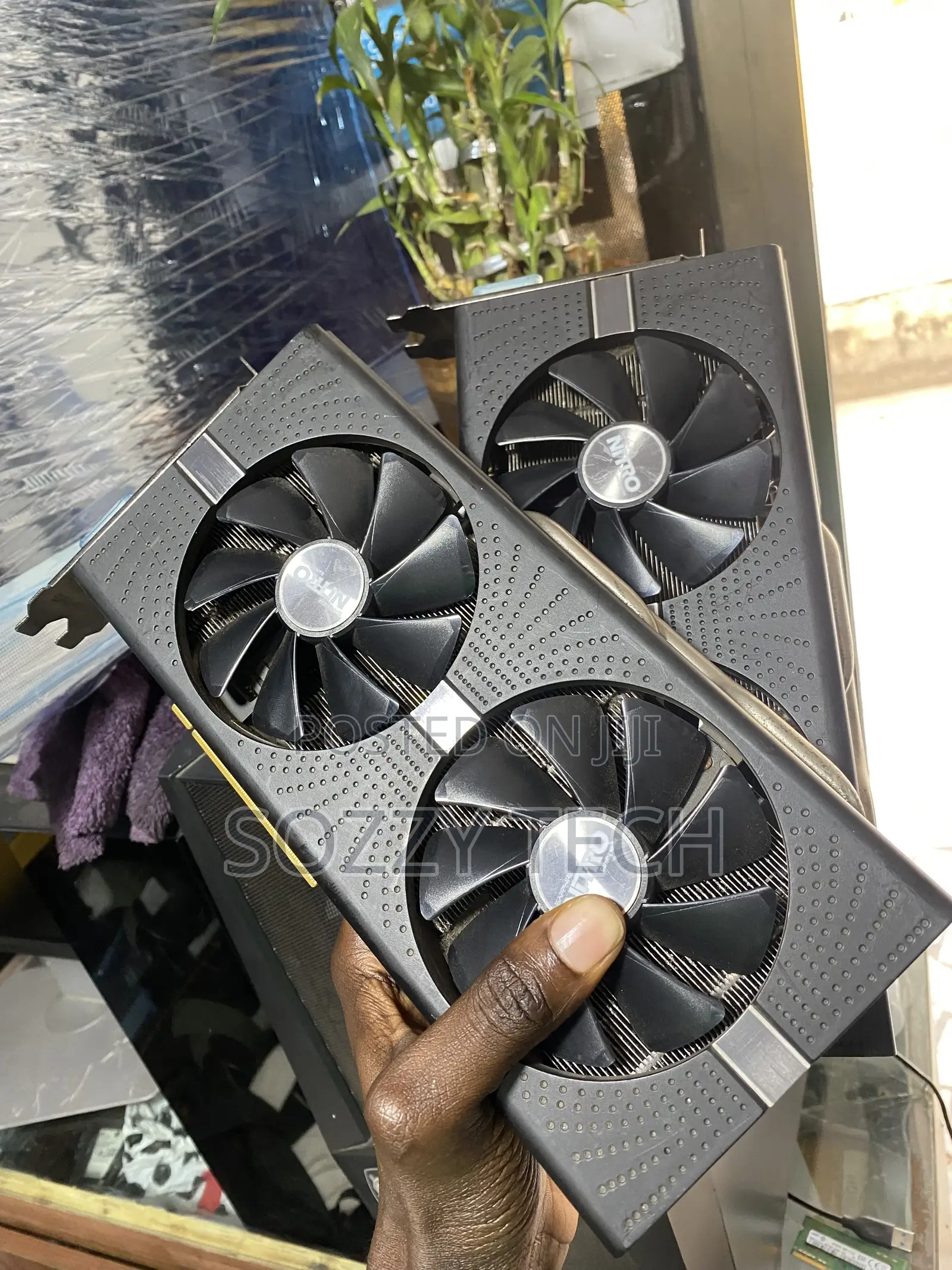 Sapphire 11265-01-20g Radeon Nitro+ Rx 580 8GB GDDR5 Dual HDMI/DVI-D