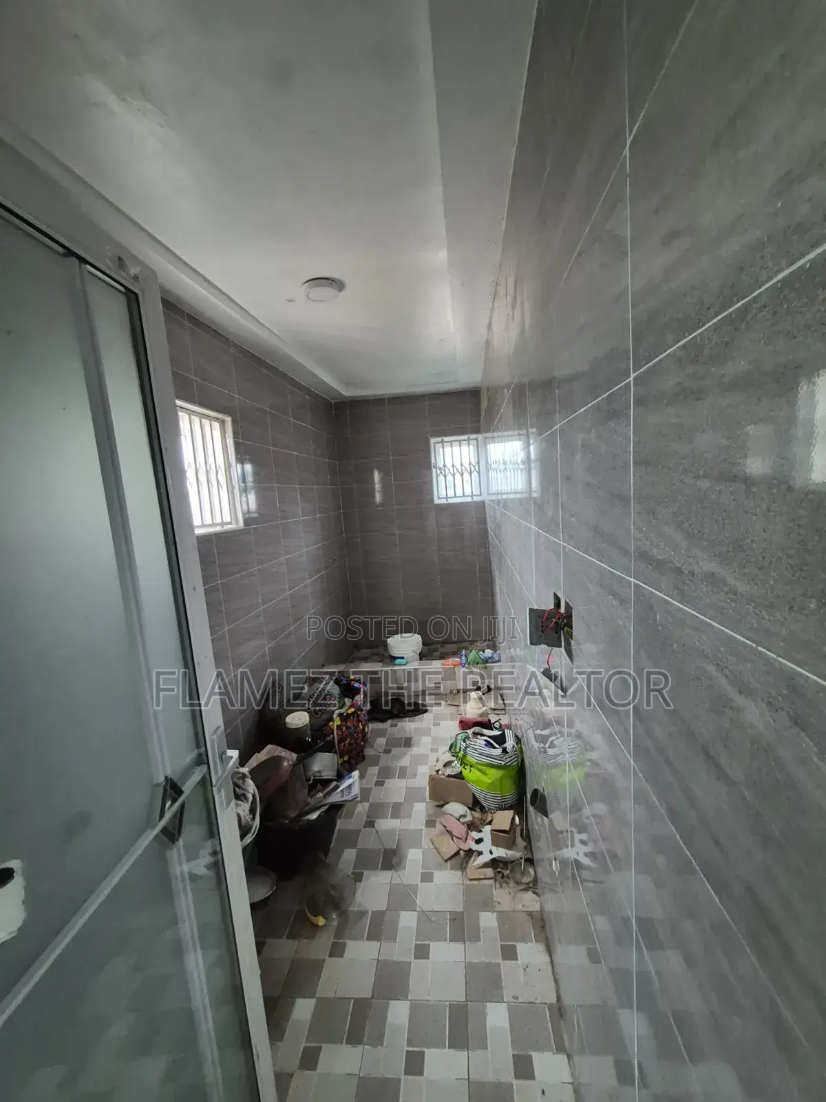 3bdrm Duplex in Electoral Village, Amasaman for sale