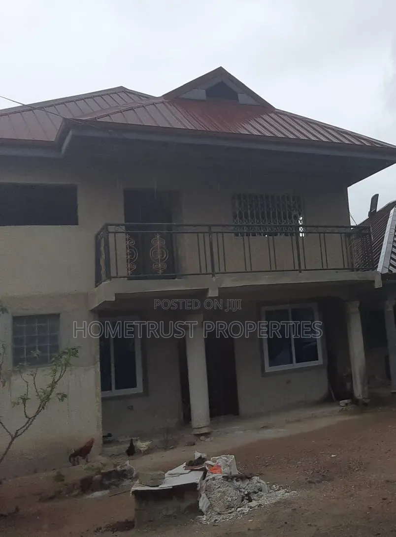 4bdrm Duplex in Amasaman Ashaleja for sale