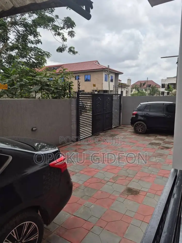 4bdrm House in Macedonia, Amasaman for sale