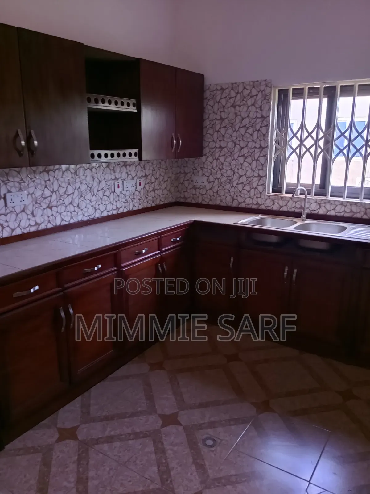 2bdrm Apartment in Marikey, Frafraha for rent