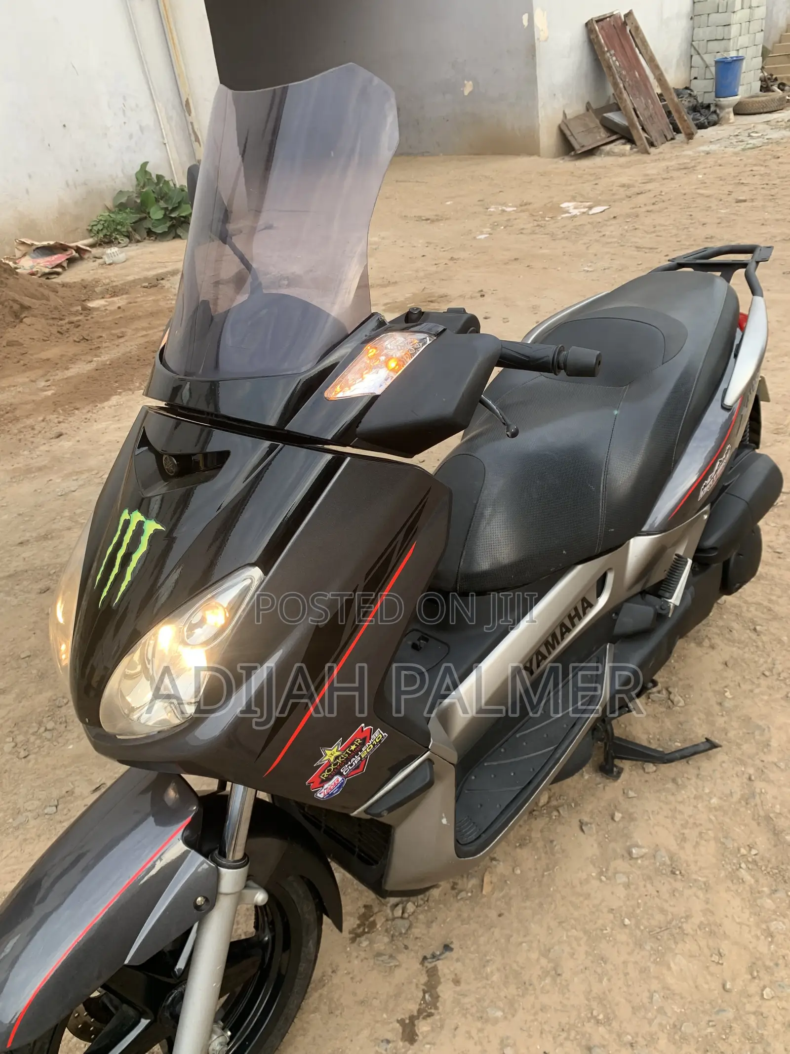 Yamaha Majesty 2024 Black