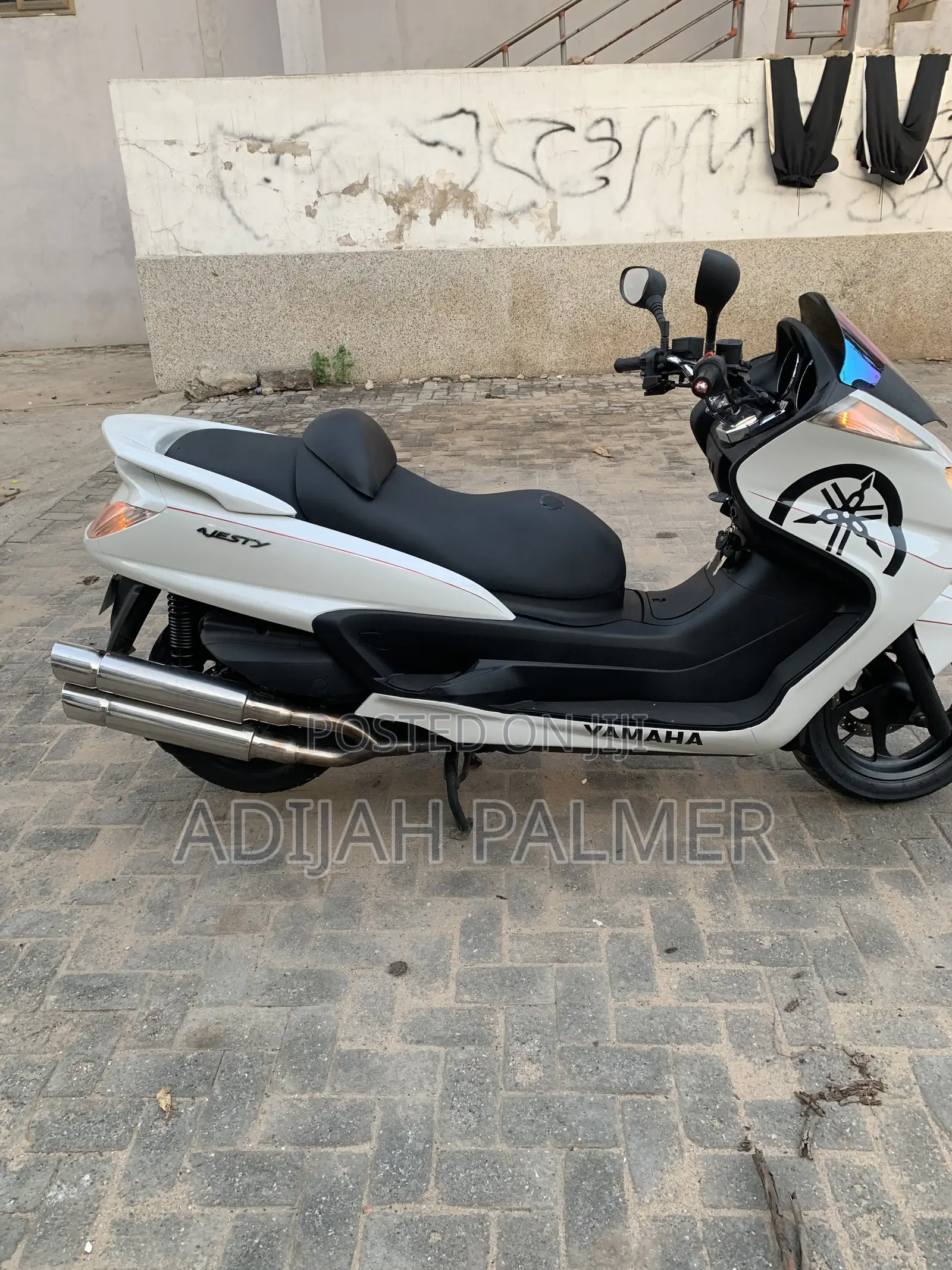 Yamaha Majesty 2024 White