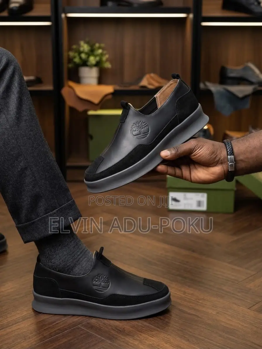 Timberland Low Casual Footwear , Swipe >