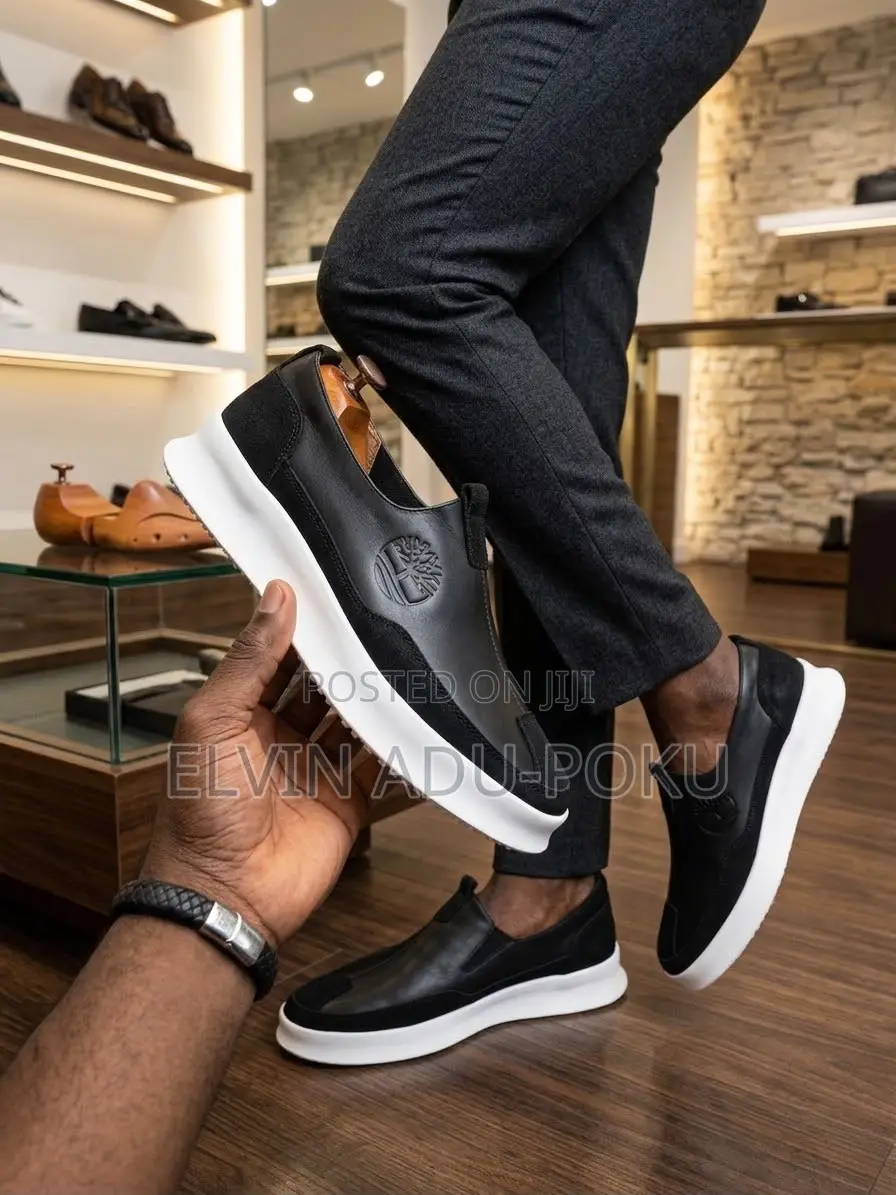 Timberland Low Casual Footwear , Swipe >