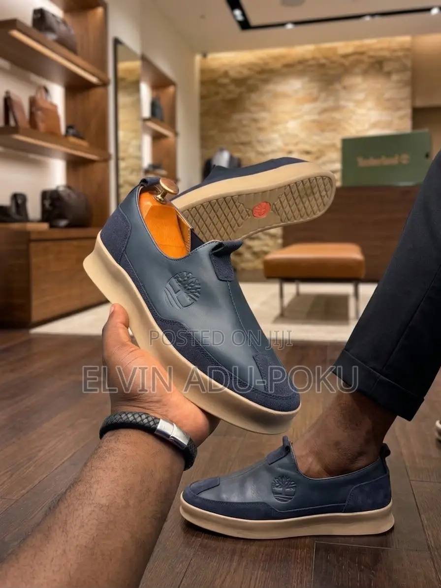 Timberland Low Casual Footwear , Swipe >