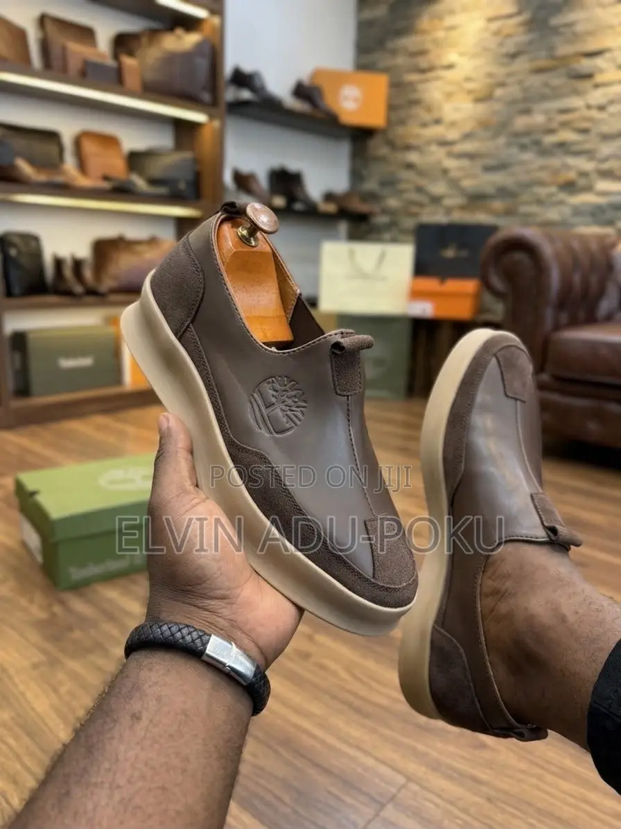 Timberland Low Casual Footwear , Swipe >
