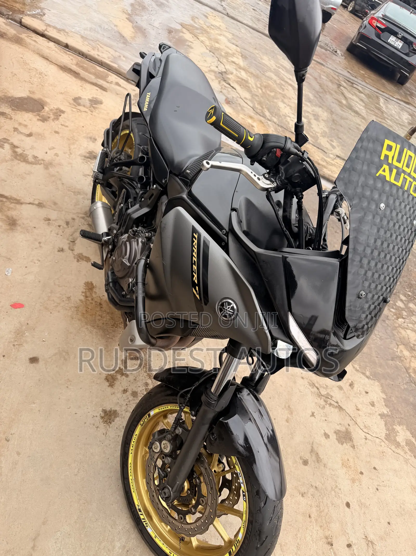 Yamaha 2021 Black