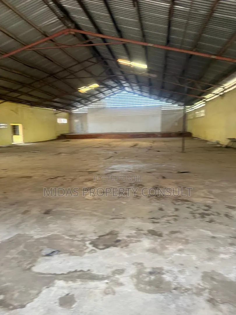 A Sizeable Warehouse for Sale at Achimota