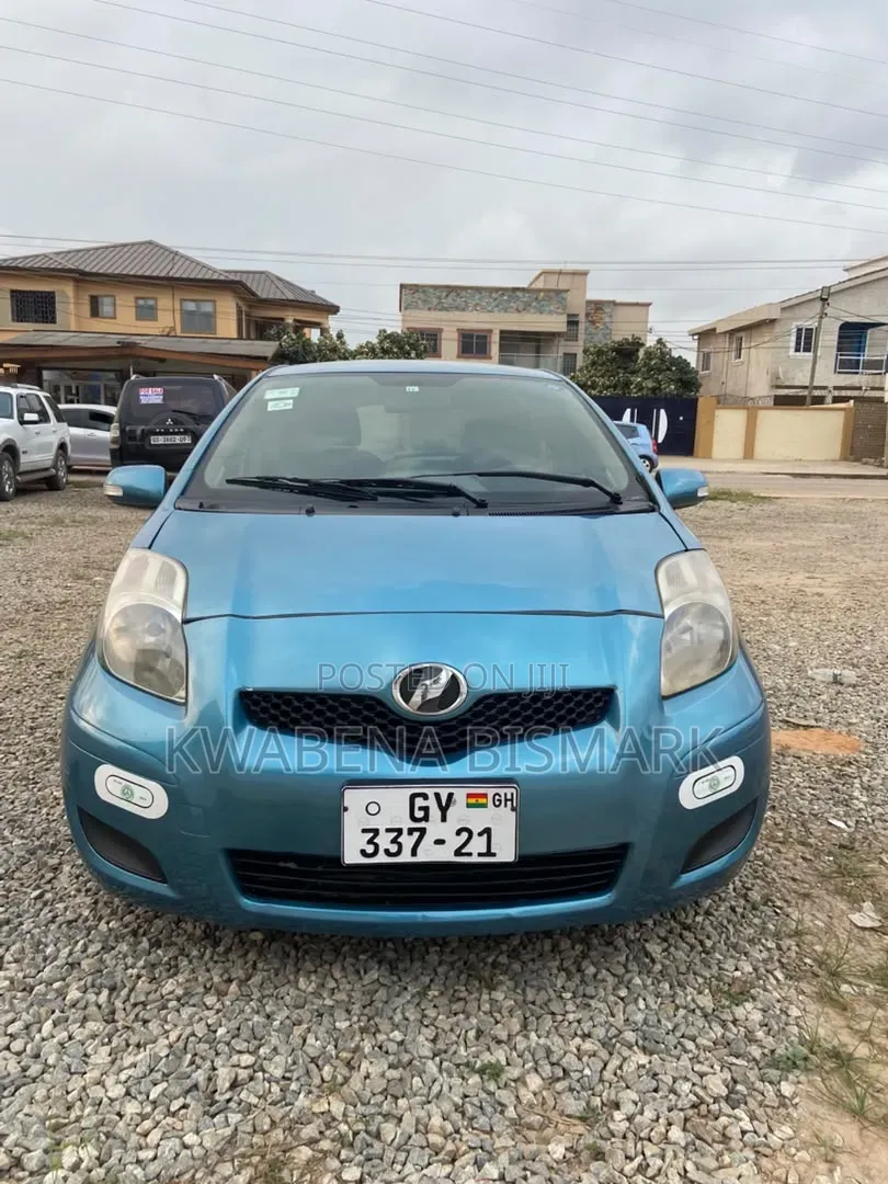 Toyota Vitz 2010