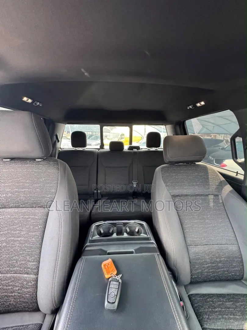 Ford F-150 XLT 2022 Black
