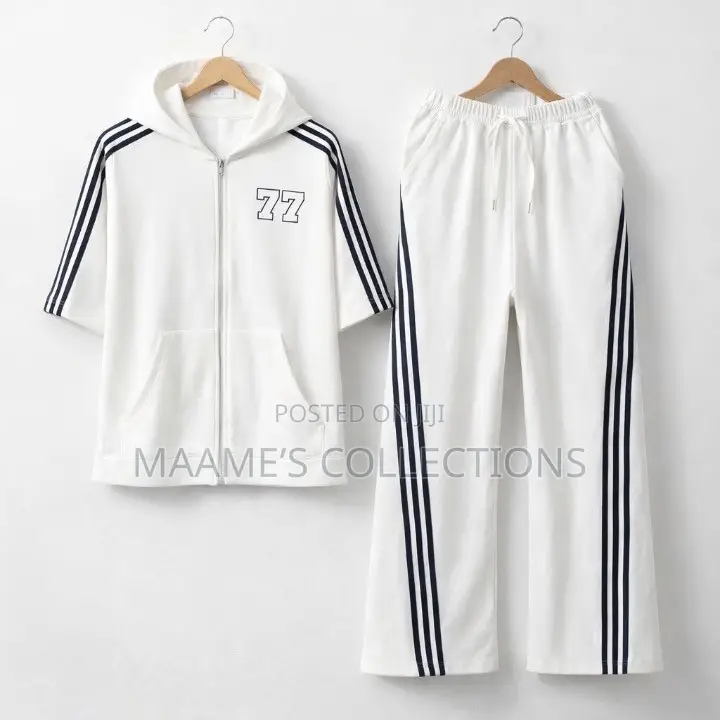 Men’S Short-Sleeve Tracksuit Sets – Stylish Top and Down Sets.