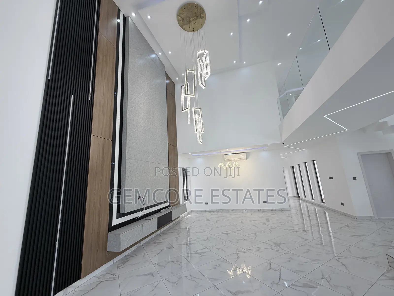 4bdrm House in School Junction, Ashaley Botwe for sale