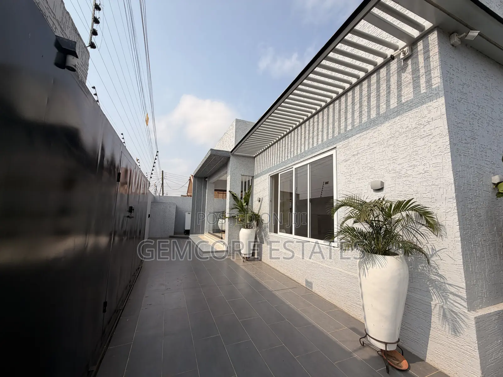 3bdrm House in East Legon Hills, Ashaley Botwe for sale